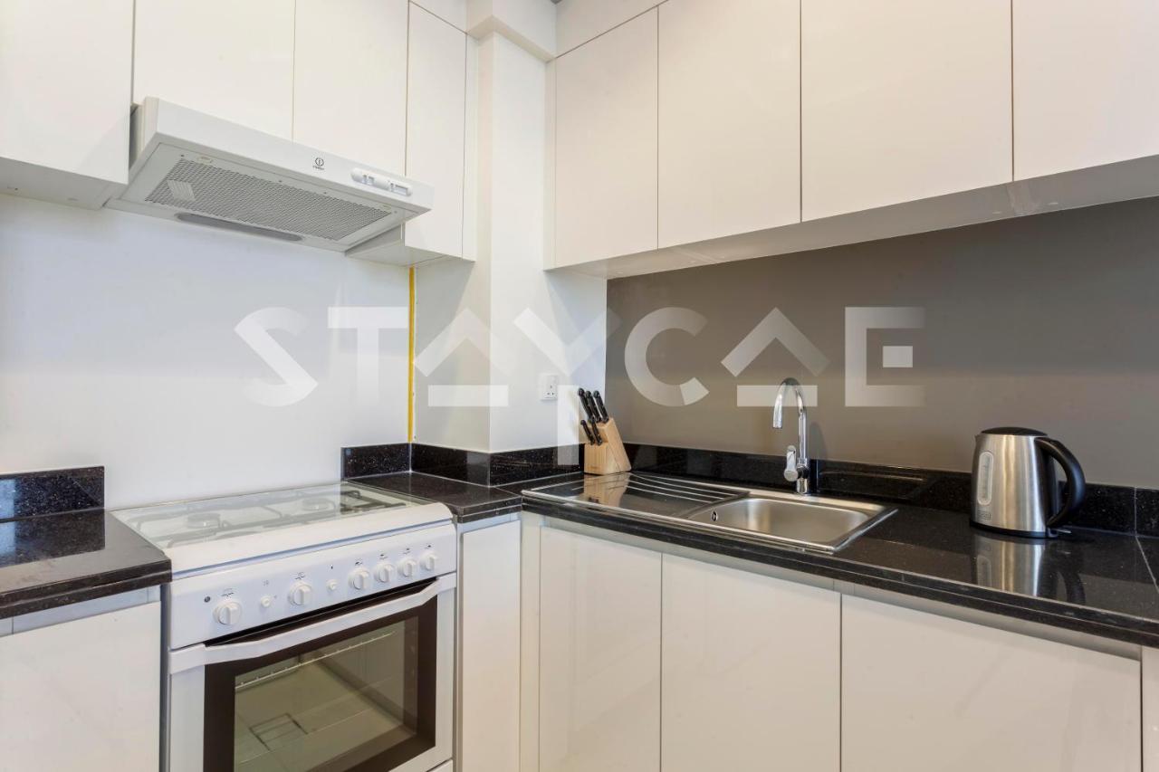 Staycae Holiday Homes - Tower 108 Dubai Buitenkant foto