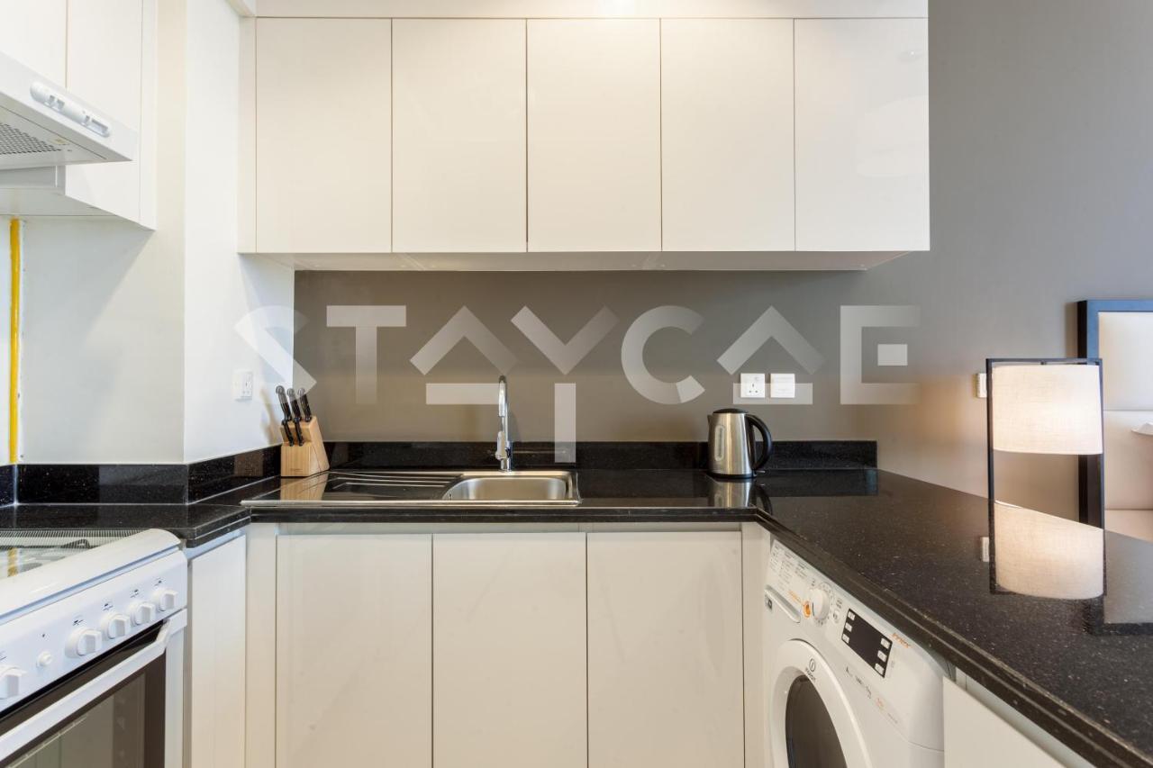 Staycae Holiday Homes - Tower 108 Dubai Buitenkant foto