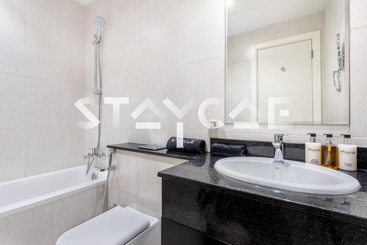 Staycae Holiday Homes - Tower 108 Dubai Buitenkant foto