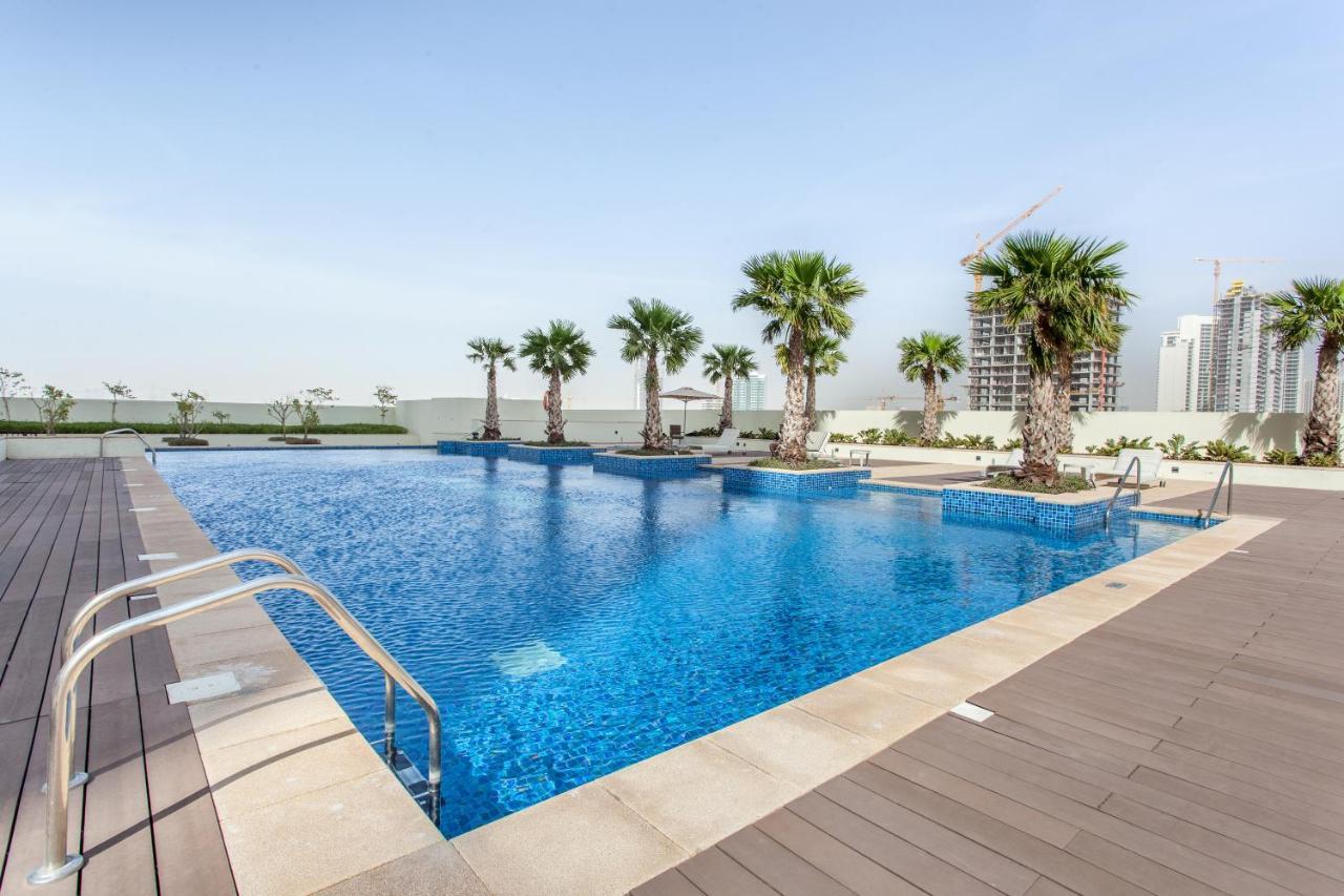 Staycae Holiday Homes - Tower 108 Dubai Buitenkant foto